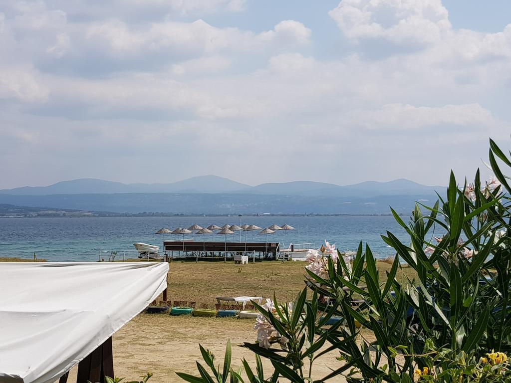 Flora Hotel Burhanli Exterior foto